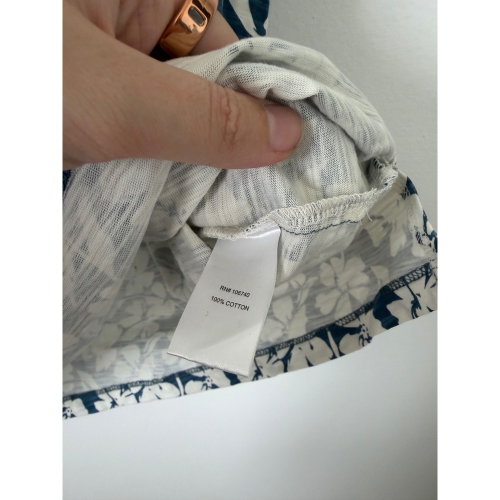 North Style Blue Floral Sleeveless Top – Women's Medium – NWOT - Picture 4 of 5